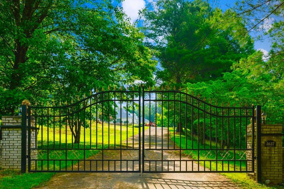 Gated Mansion - Basketball Court Movie Theater Views Villa Big Stone Gap Exterior foto
